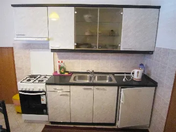 Apartment for 4 in Primošten with Private Terrace