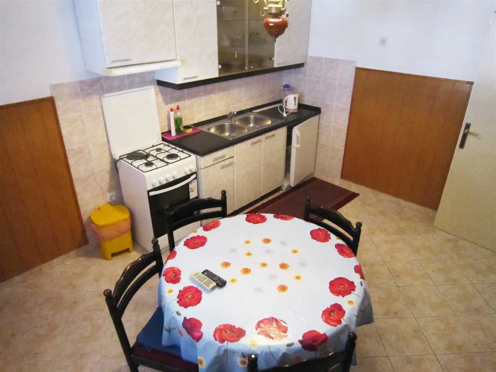 Apartment for 4 in Primošten with Private Terrace