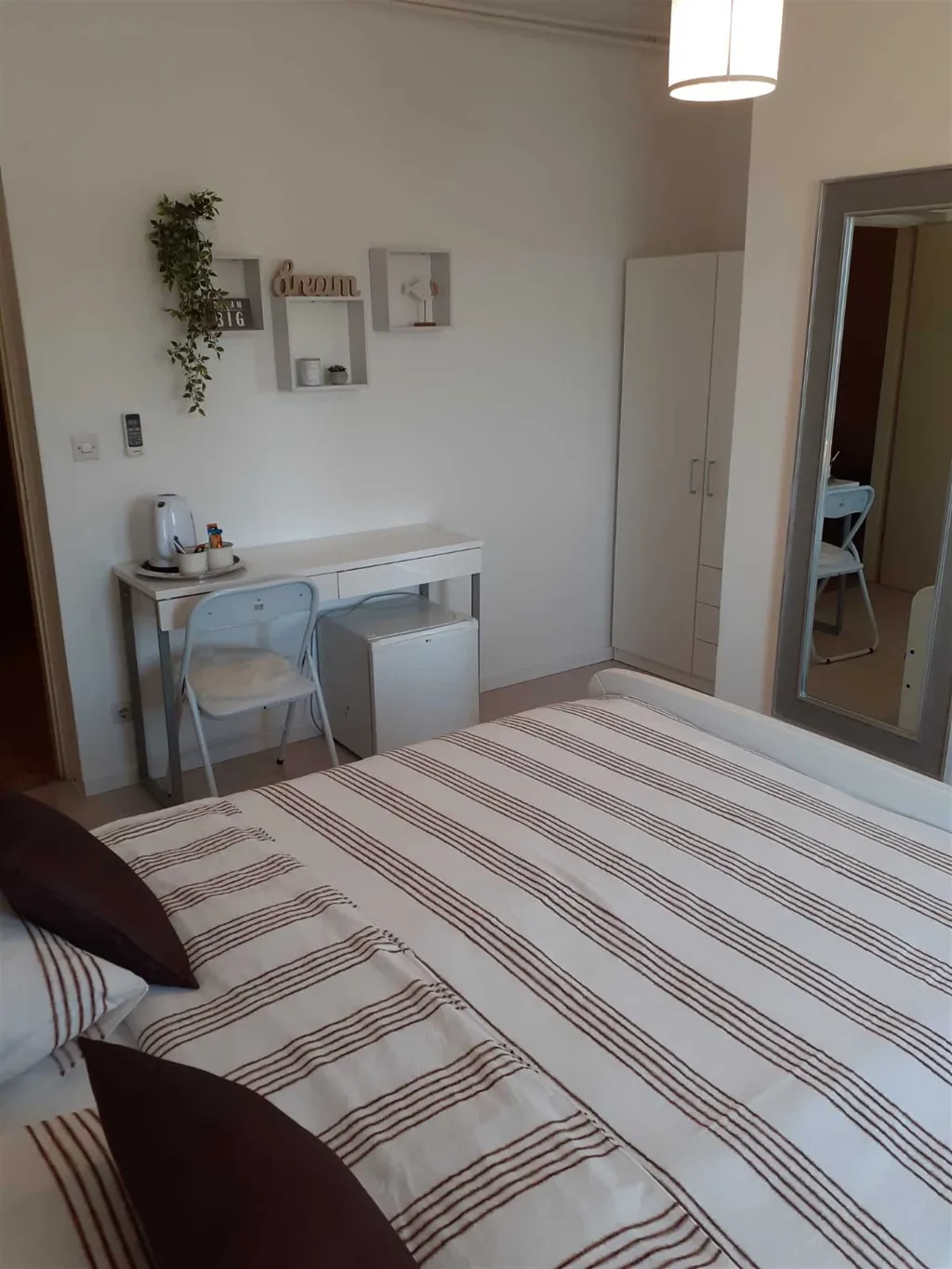 Sea-View Room for 2 Guests with Balcony in Vodice