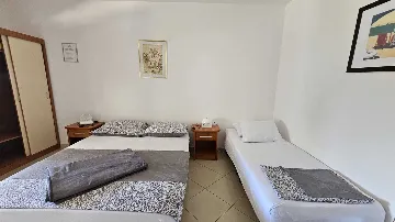 Studio Apartment in Primošten for 3 Guests