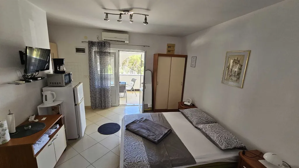 Studio Apartment in Primošten for 3 Guests