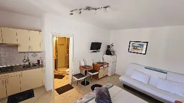 Primošten Studio Apartment for 3 with Terrace