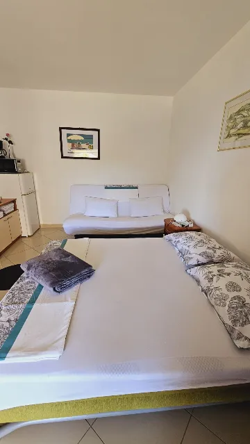 Primošten Studio Apartment for 3 with Terrace