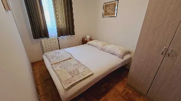 Primošten 3-Bedroom Apartment for 7 Guests