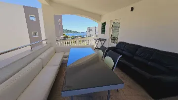Primošten 3-Bedroom Apartment for 7 Guests