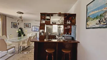 Primošten 3-Bedroom Apartment for 7 Guests