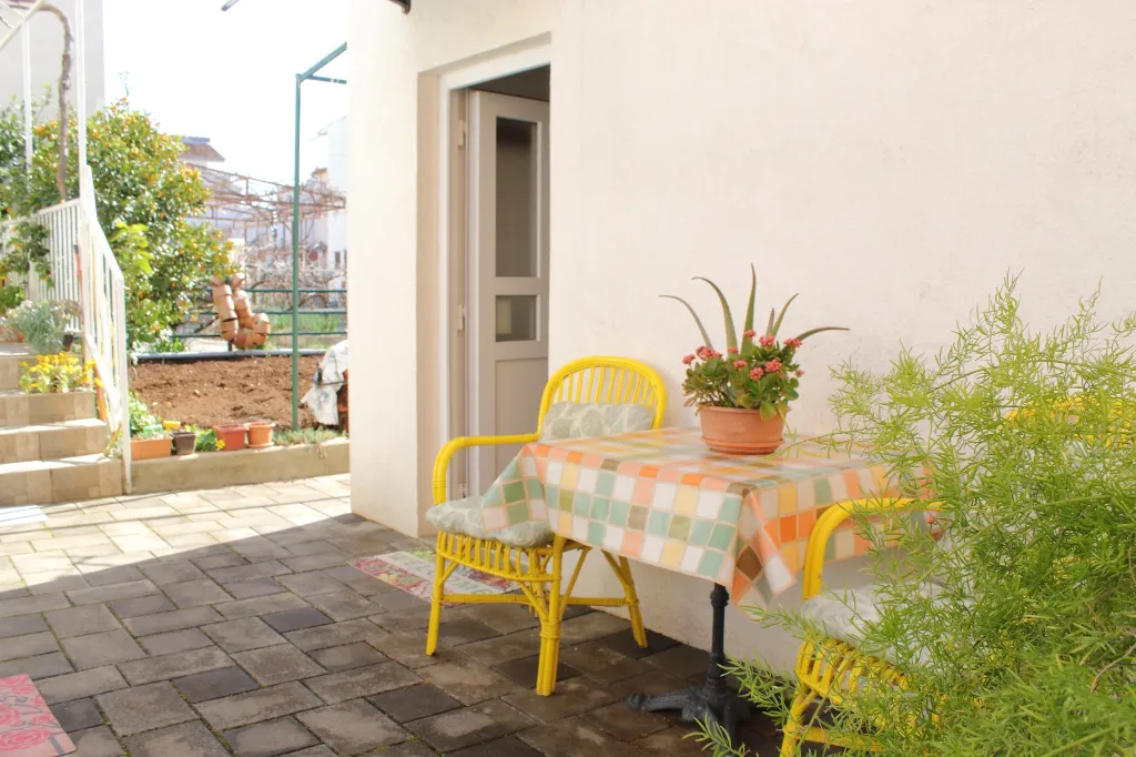Urban Studio Haven with Parking, Vodice