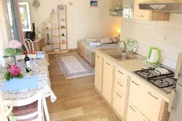 Urban Studio Haven with Parking, Vodice