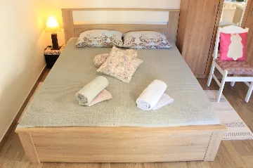 Urban Studio Haven with Parking, Vodice