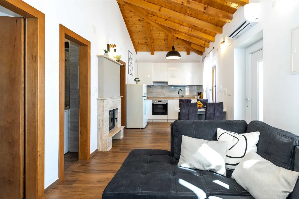 2-Bedroom Holiday House in Čista velika for 6