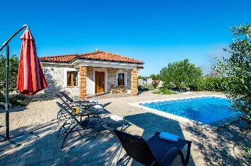 2-Bedroom Holiday House in Čista velika for 6