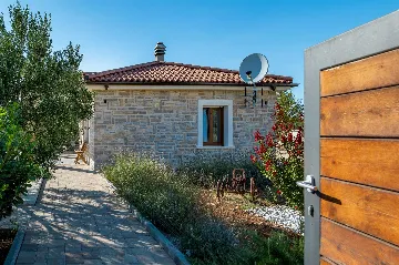 2-Bedroom Holiday House in Čista velika for 6