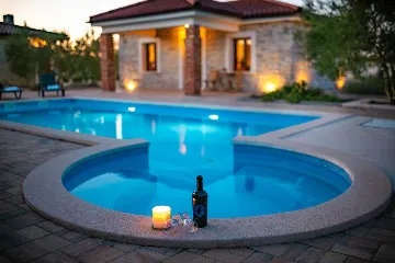 2-Bedroom Holiday House in Čista velika for 6