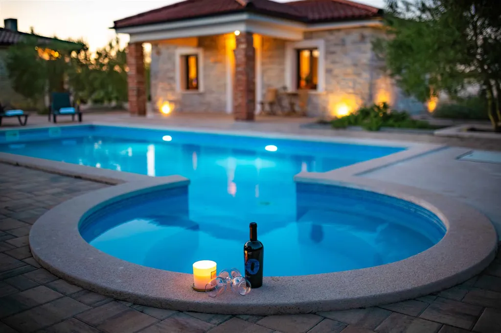 2-Bedroom Holiday House in Čista velika for 6