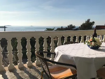 1-Bedroom Apartment with Sea View in Primošten