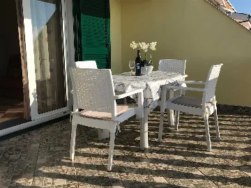 Apartment with Sea-View Terrace in Primošten