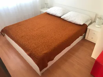 Apartment with Sea-View Terrace in Primošten