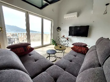 Duplex Penthouse Apartment in Primošten for 4