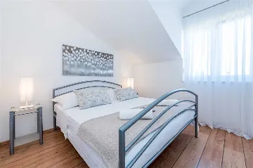 1-Bedroom Apartment in Vodice for up to 3