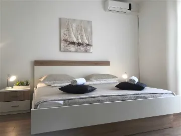 Vodice Room for 2 Guests, 100 m to the Beach