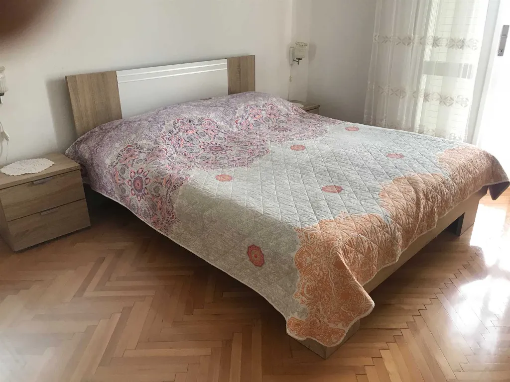 Primošten 4-Bedroom Apartment for Up to 8 Guests