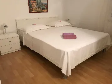 1-Bedroom Apartment for 4 Guests in Vodice