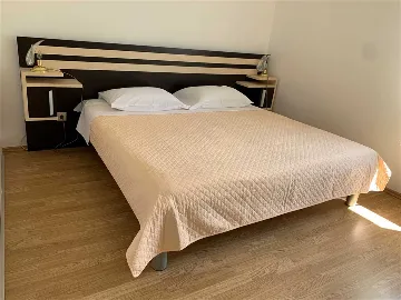 Two-Bedroom Apartment in Primošten for up to 5