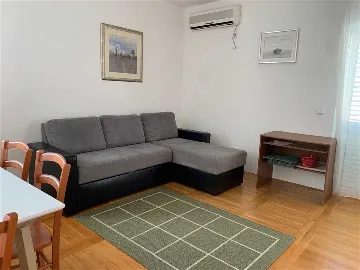 Two-Bedroom Apartment in Primošten for up to 5