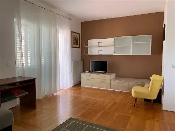 Two-Bedroom Apartment in Primošten for up to 5
