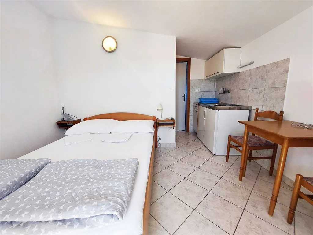 Studio Apartment in Primošten for 2 Guests