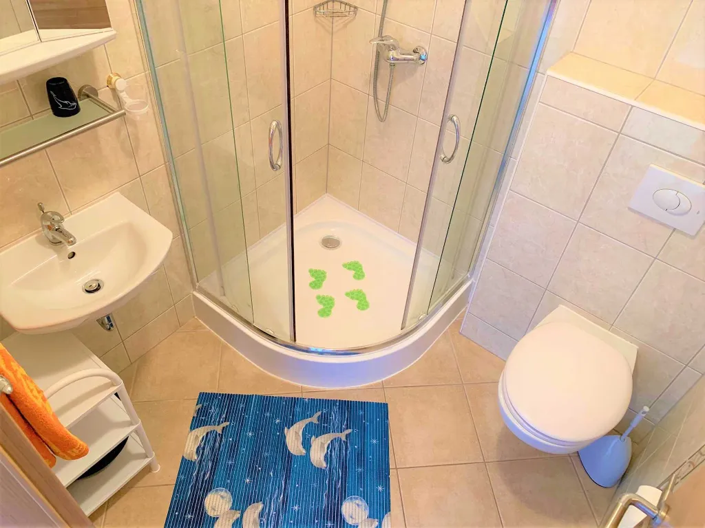 1-Bedroom Apartment in Vodice for Up to 4 Guests