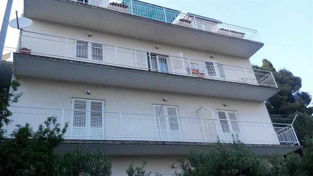 One-Bedroom Apartment with Sea-View Terrace in Primošten