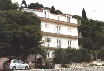 One-Bedroom Apartment with Sea-View Terrace in Primošten