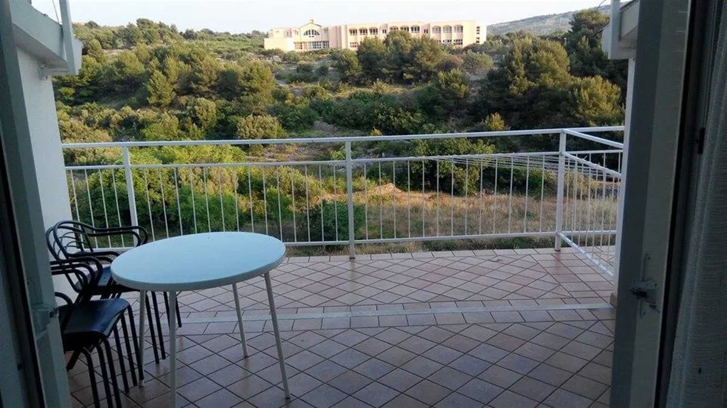 2-Bedroom Apartment with Sea View in Primošten