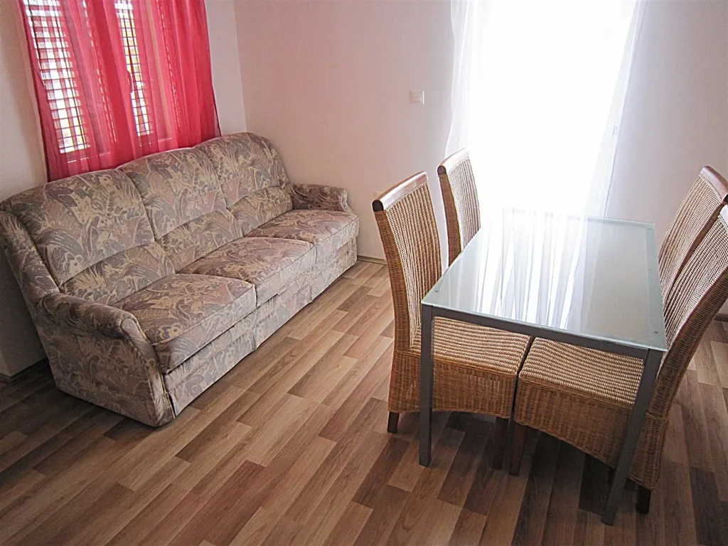 Vodice 1-Bedroom Apartment for Up to 4 Guests