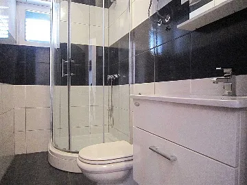 Vodice 1-Bedroom Apartment for Up to 4 Guests