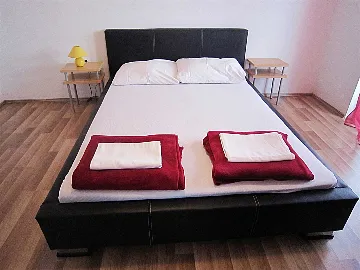 1-Bedroom Apartment in Vodice for up to 4 Guests