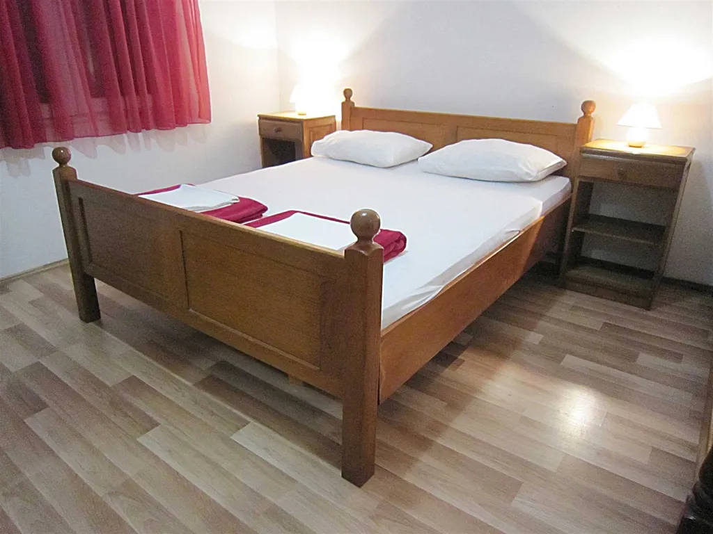 Vodice 1-Bedroom Apartment for Up to 5 Guests