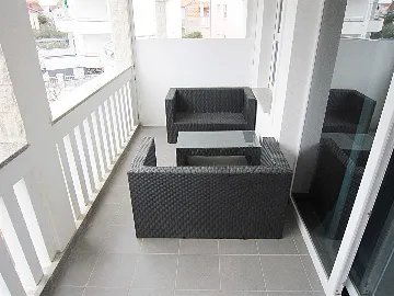 Vodice 1-Bedroom Apartment for Up to 5 Guests