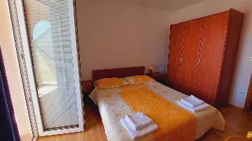 1-Bedroom Apartment in Primosten for Up to 3