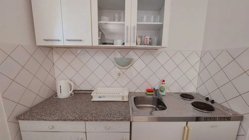1-Bedroom Apartment in Primosten for Up to 3