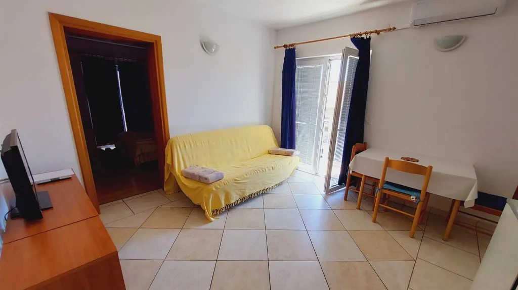 1-Bedroom Apartment in Primosten for Up to 3