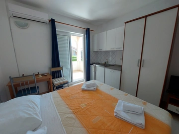 Primošten Studio for 1 Guest
