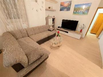 Holiday house in Siverić for up to 8 guests