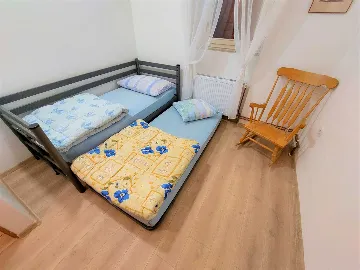 Holiday house in Siverić for up to 8 guests