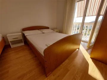 1-Bedroom Apartment with Sea-View Balcony in Primošten