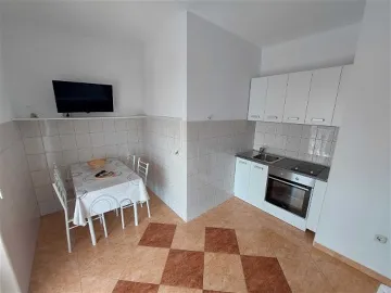 1-Bedroom Apartment with Sea-View Balcony in Primošten