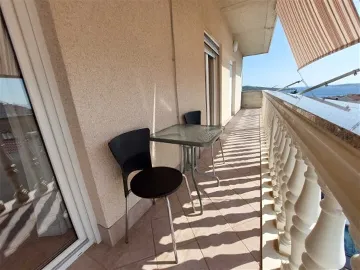 1-Bedroom Apartment with Sea-View Balcony in Primošten