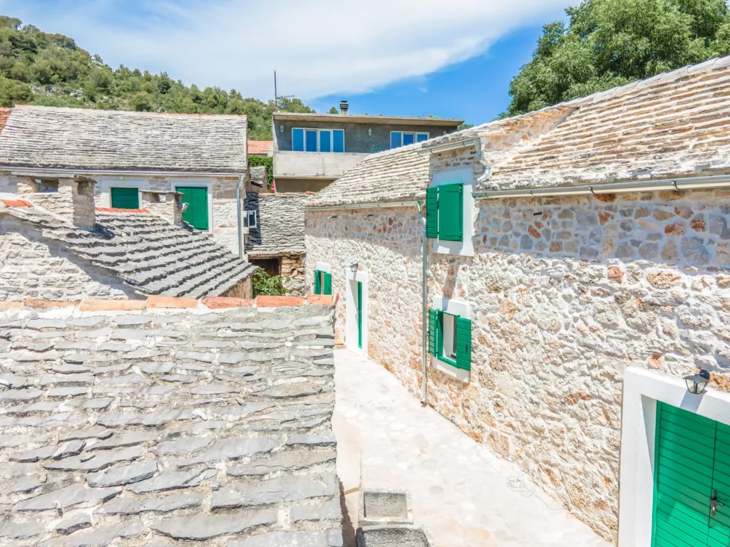 3-Bedroom Holiday House in Primošten, Croatia (Up to 10)