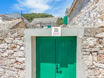 3-Bedroom Holiday House in Primošten, Croatia (Up to 10)